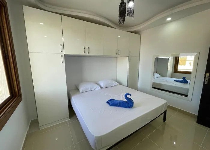 Hills Amazing Two Bedrooms With Roof