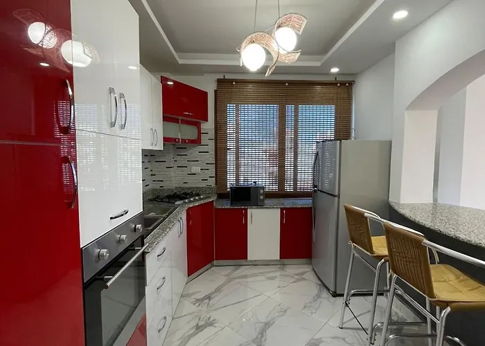 Hills Amazing Two Bedrooms With Roof Apartment