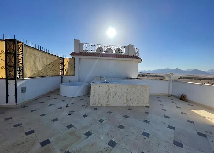 Apartment Hills Amazing Two Bedrooms With Roof