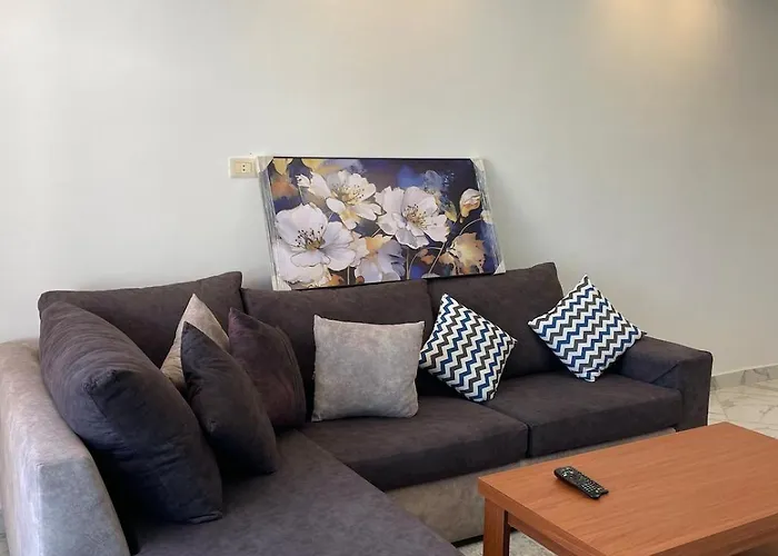 Apartment Hills Amazing Two Bedrooms With Roof